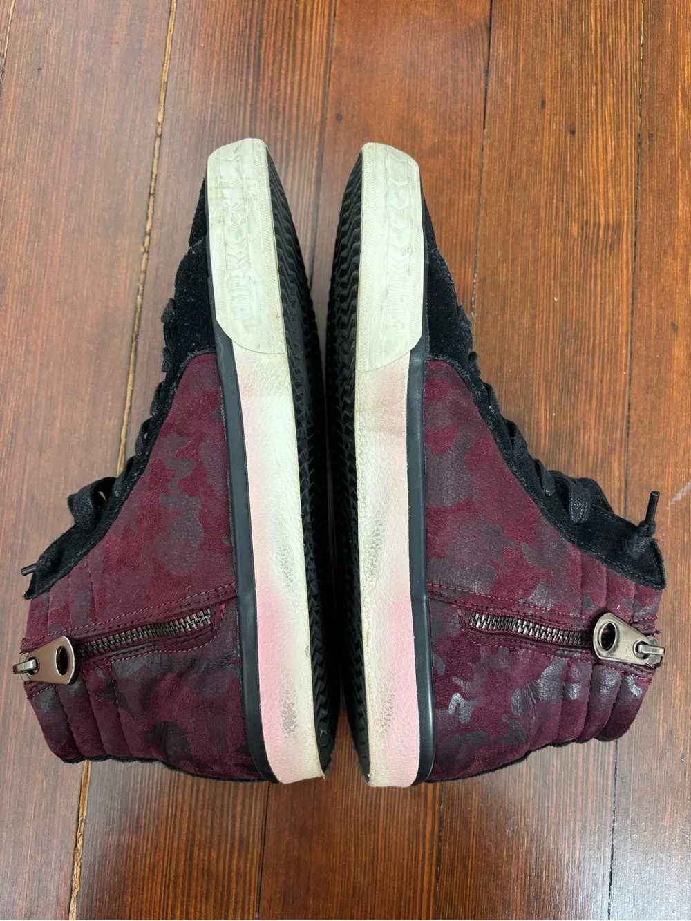 Vintage Havana wine black